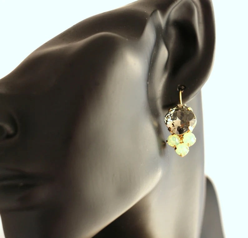 Stunning Earring for Daily Wear