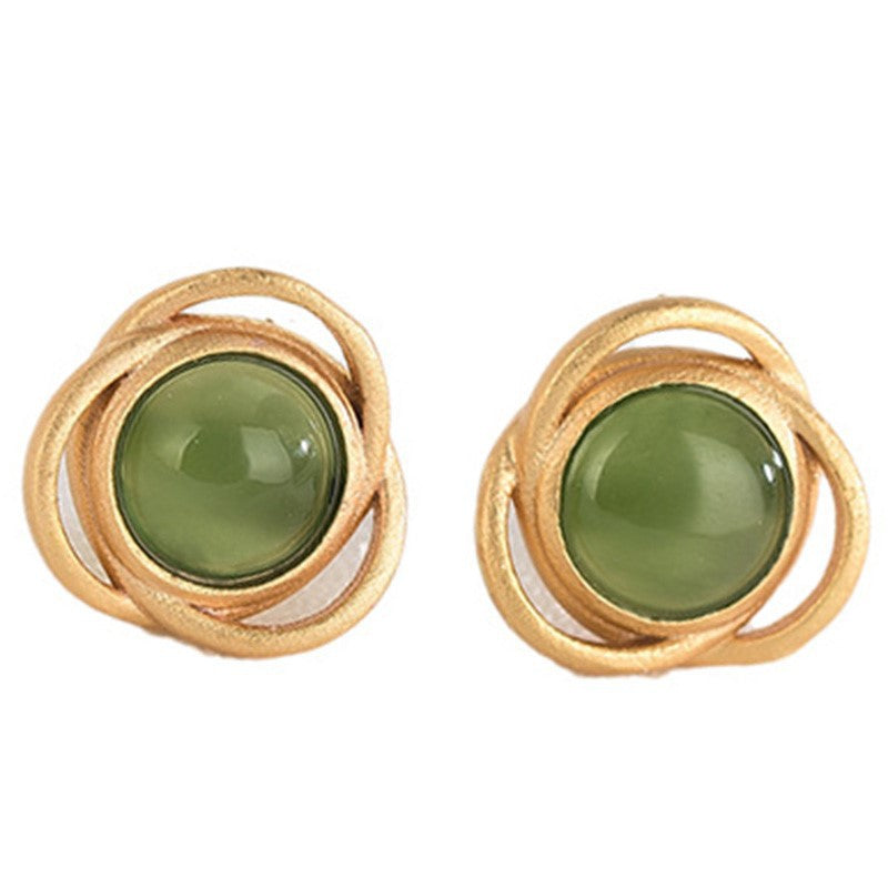 Charming Silver Earring for Any Occasion