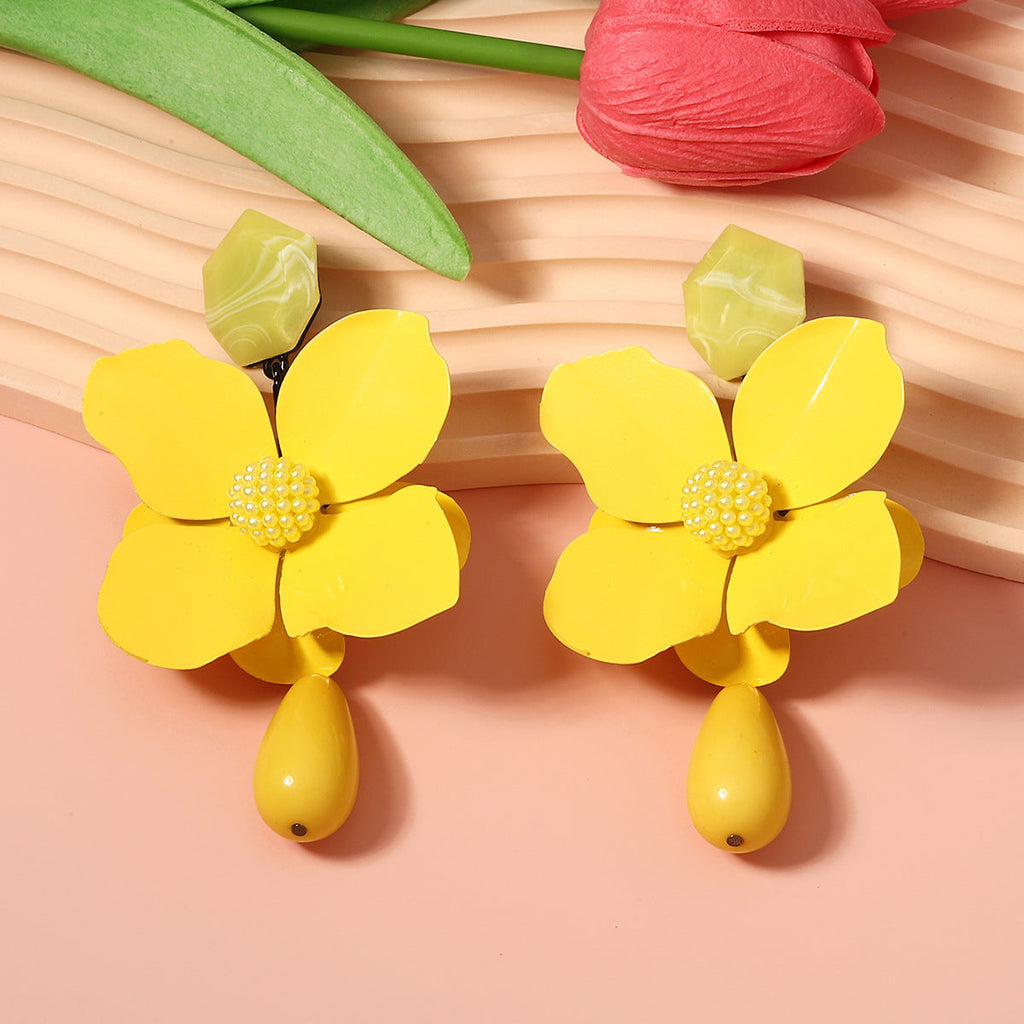 Beautiful Earring with Unique Style