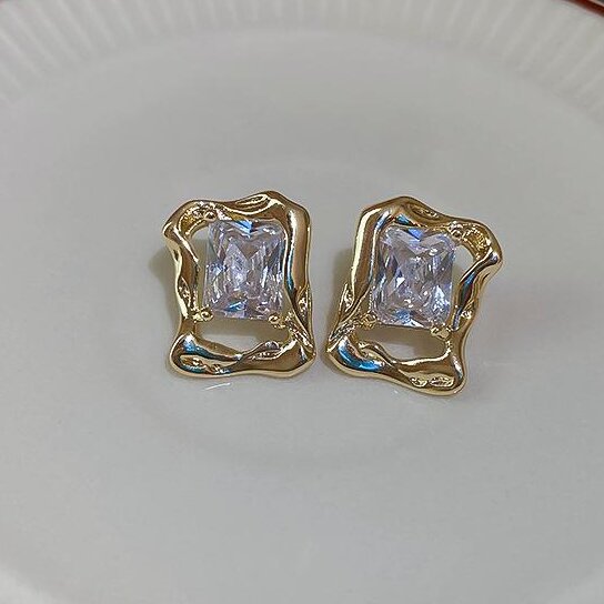 Romantic Earring for Special Moments