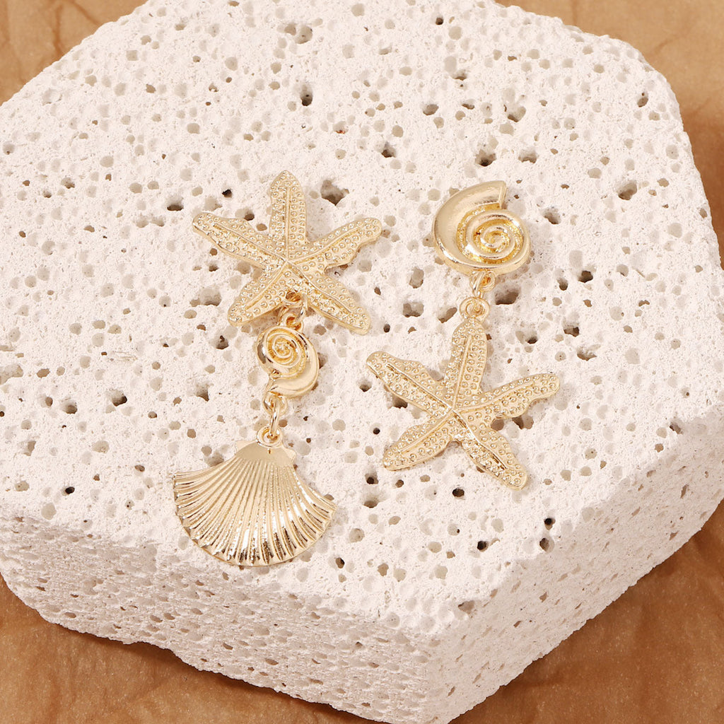 Beautiful Gold Earring with Unique Style