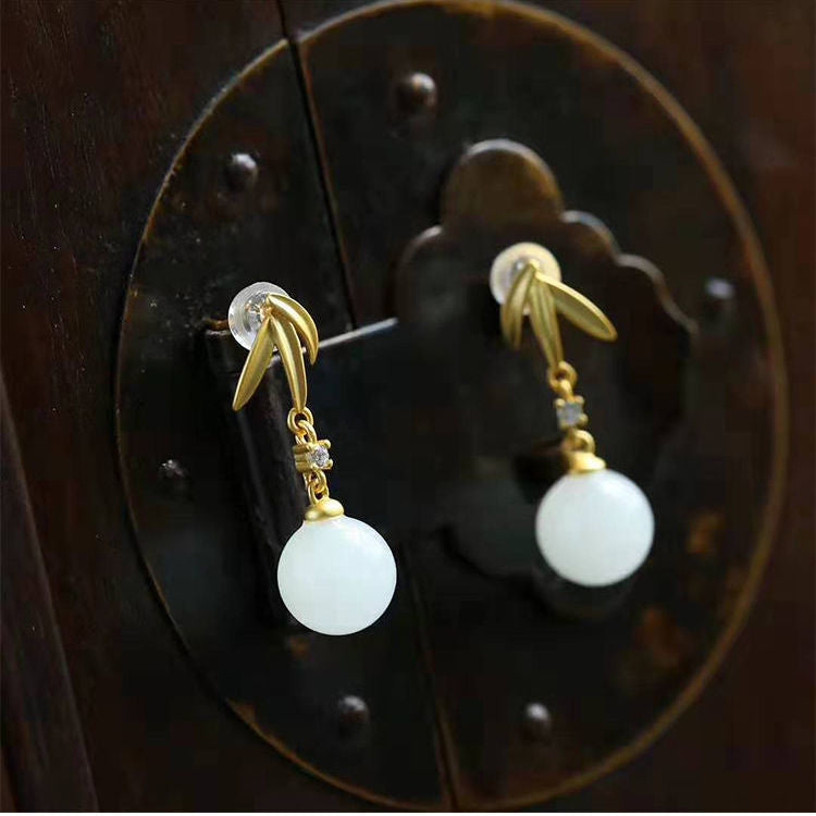 Beautiful Gold Earring with Unique Style
