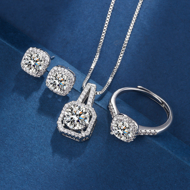Charming Gold Set for Any Occasion