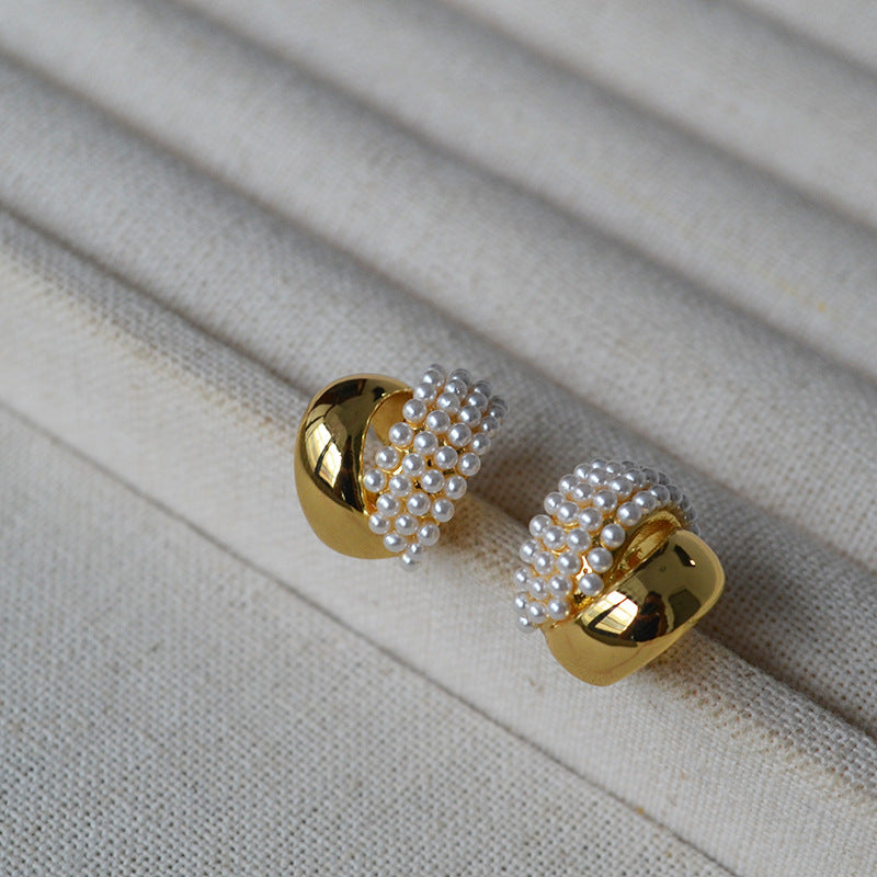 Stunning Gold Earring for Daily Wear