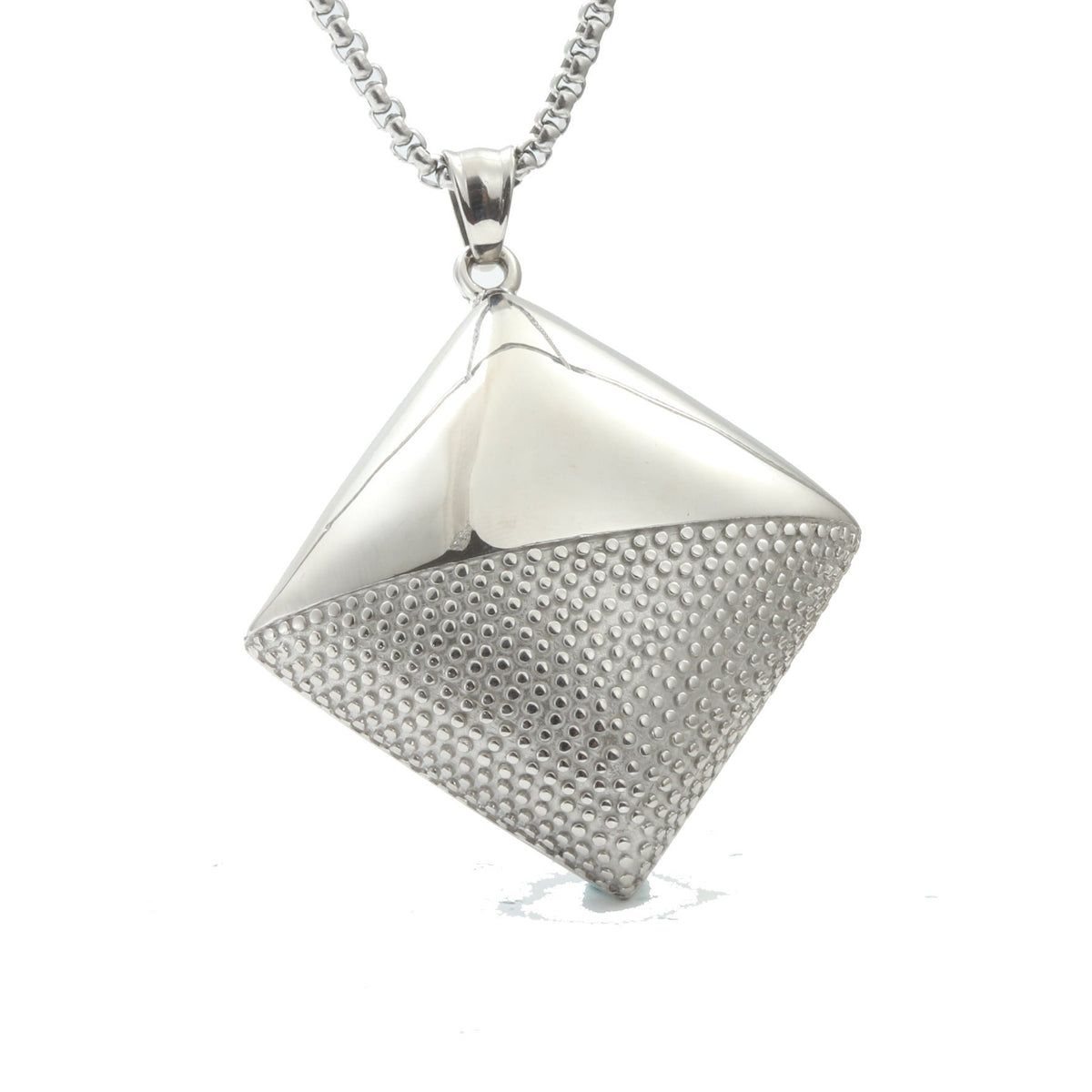Stunning Necklace for Daily Wear