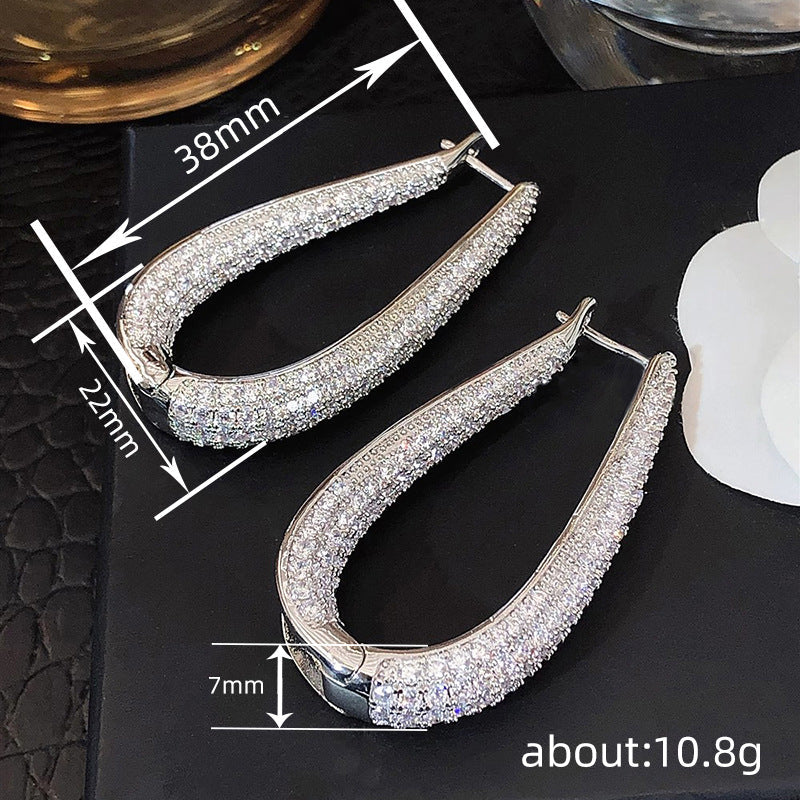 Classic Earring with Timeless Appeal