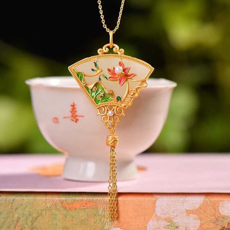 Elegant Silver Necklace for Every Occasion