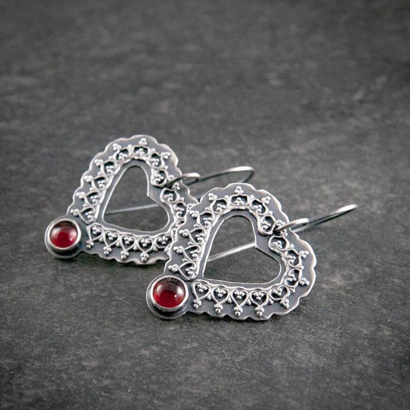 Classic Earring with Timeless Appeal