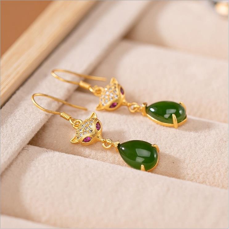 Stunning Gold Earring for Daily Wear