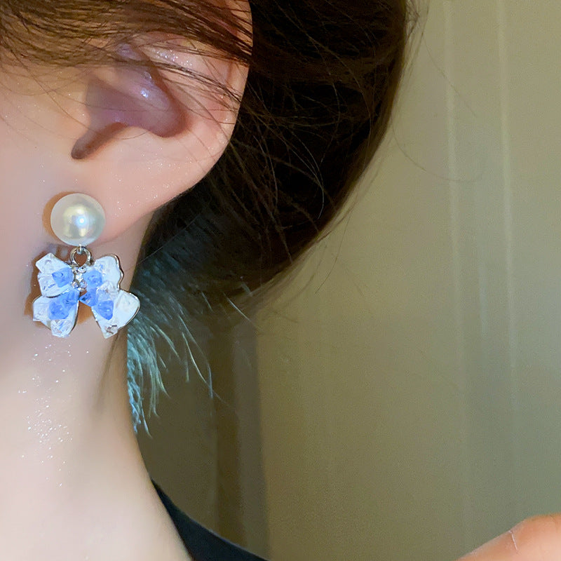 Romantic Pearl Earring for Special Moments