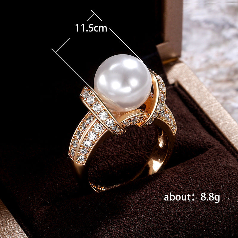 Charming Gold Ring for Any Occasion