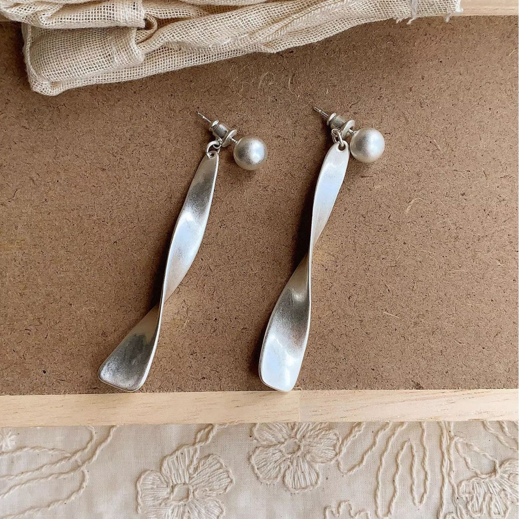Stunning Silver Earring for Daily Wear