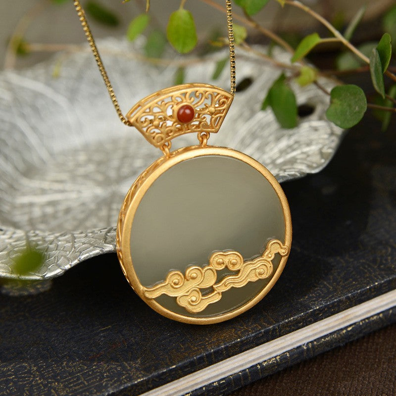 Romantic Gold Necklace for Special Moments