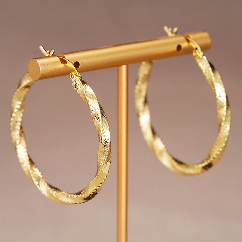 Classic Earring with Timeless Appeal