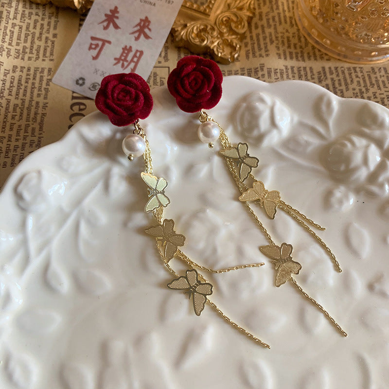 Stunning Pearl Earring for Daily Wear