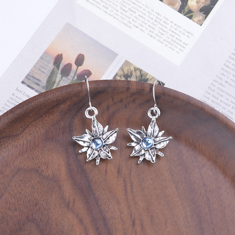 Classic Earring with Timeless Appeal