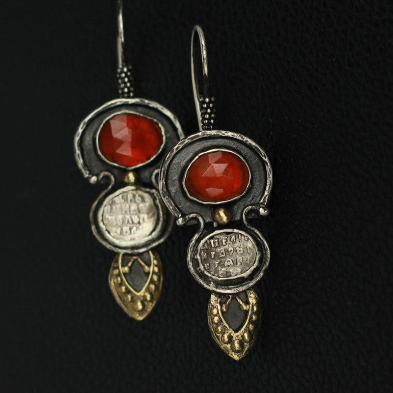 Charming Earring for Any Occasion