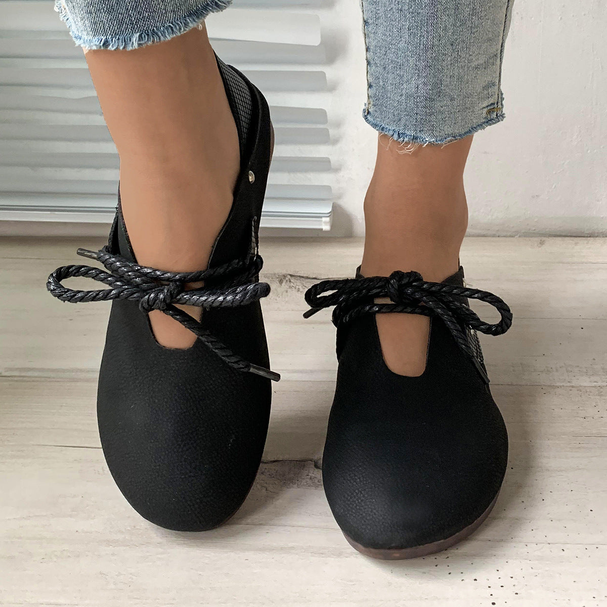 Graceful Orthopedic Shoes for Modern Look