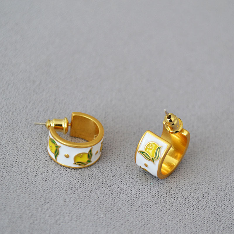 Vintage Handmade Gold Earring