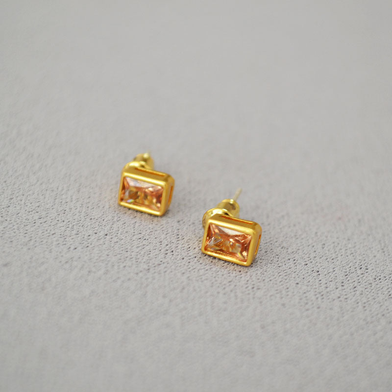Beautiful Silver Earring with Unique Style