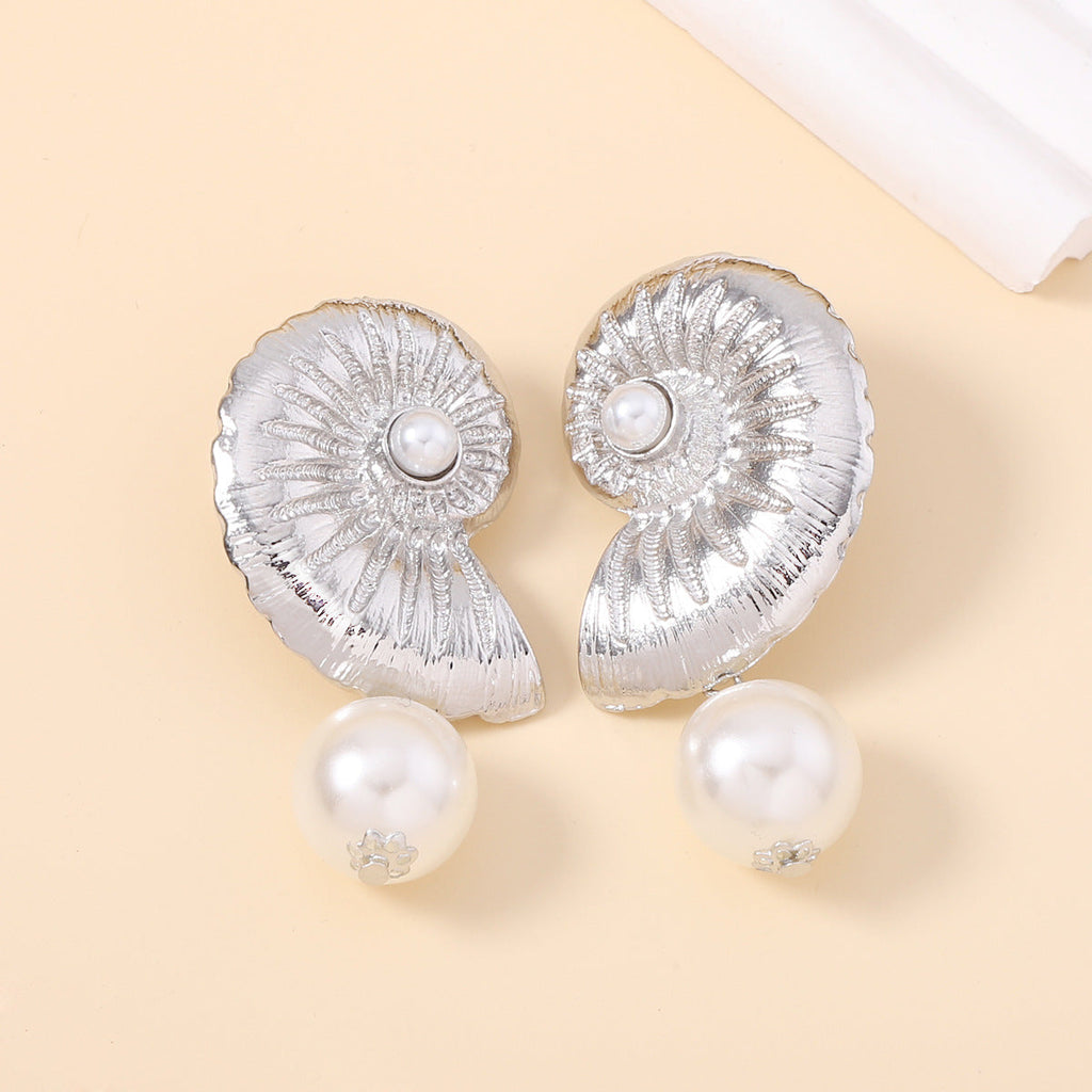 Stunning Pearl Earring for Daily Wear