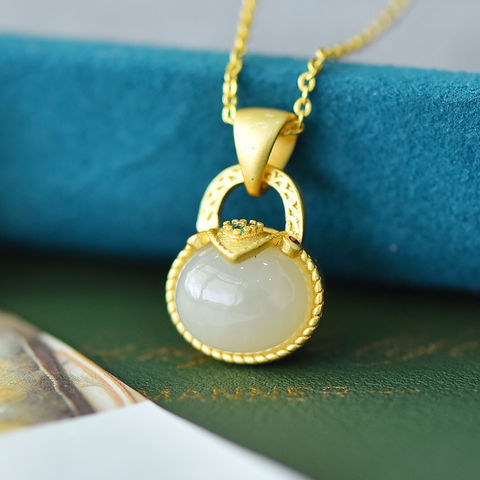 Stunning Silver Necklace for Daily Wear