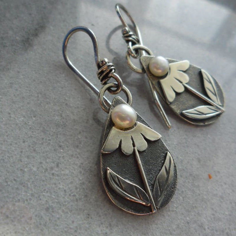 Charming Pearl Earring for Any Occasion