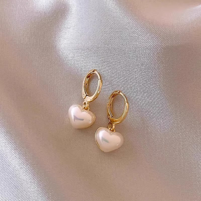 Stunning Pearl Earring for Daily Wear
