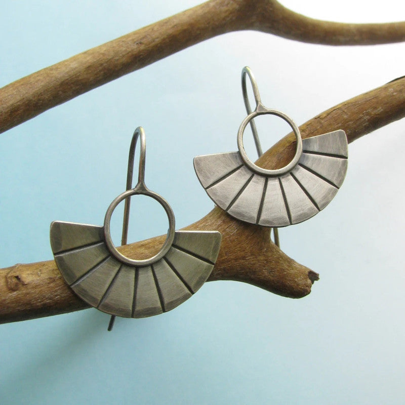 Charming Silver Earring for Any Occasion