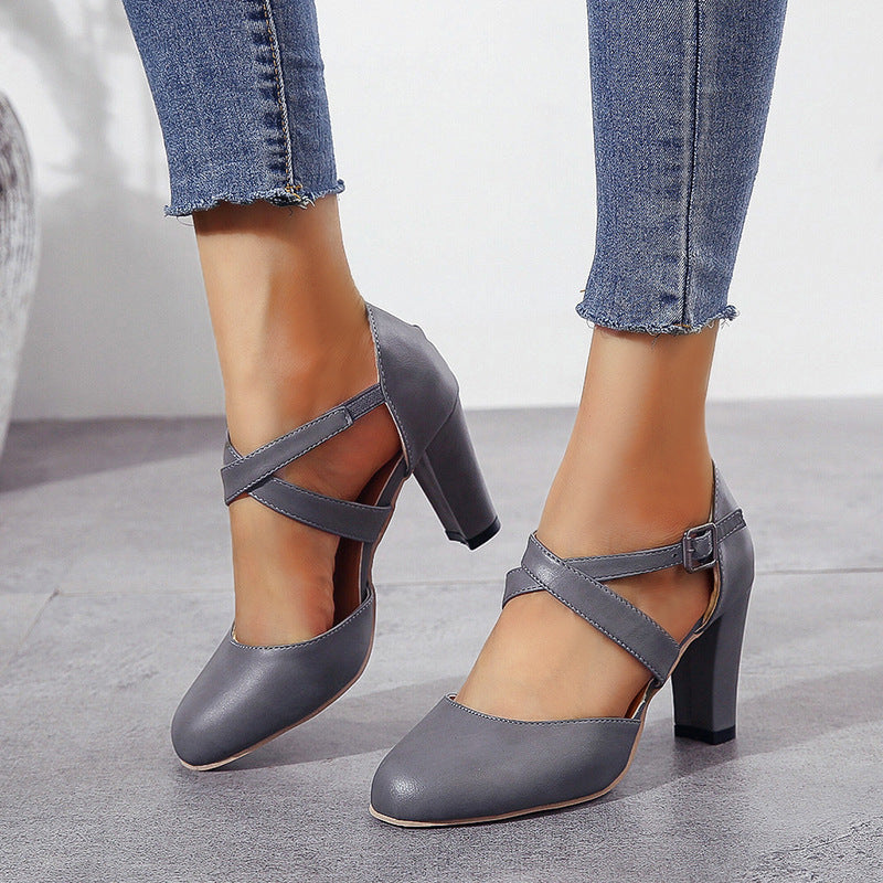 Graceful Orthopedic Sandals for Modern Look