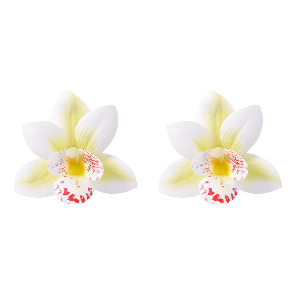 Charming Piece for Any Occasion