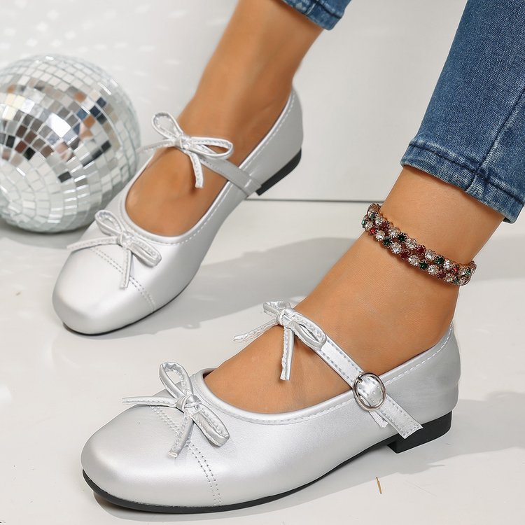 Graceful Orthopedic Shoes for Modern Look