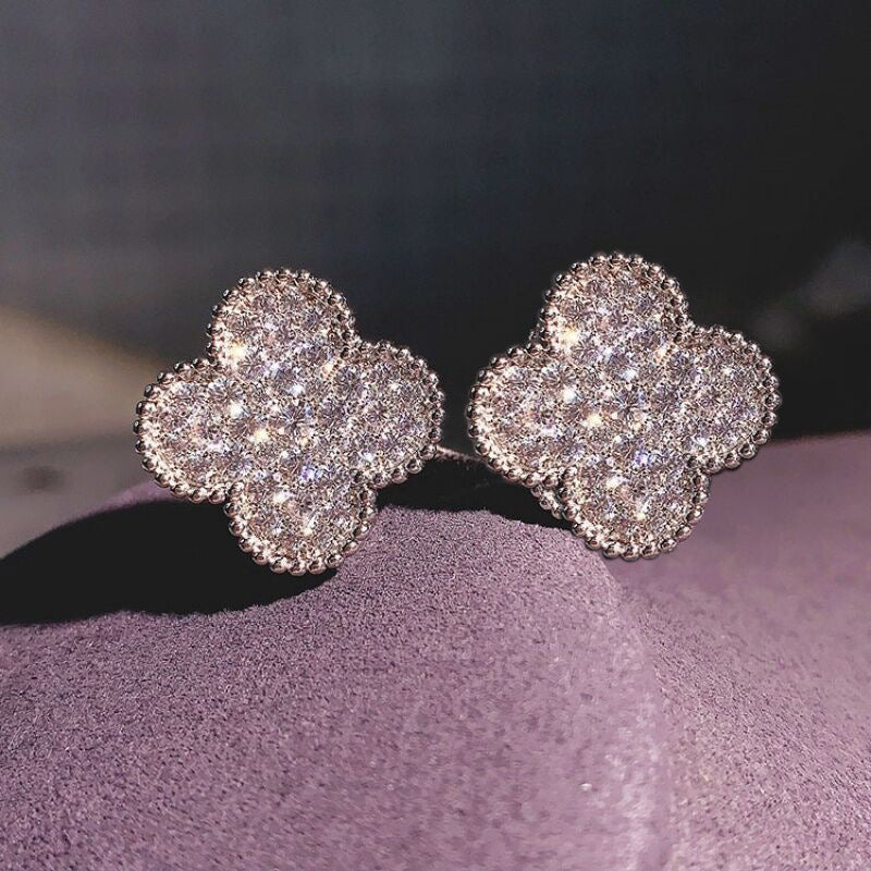 Romantic Earring for Special Moments