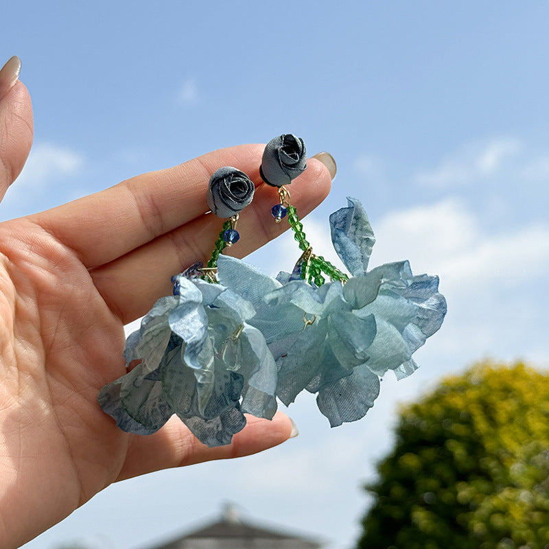 Charming Earring for Any Occasion
