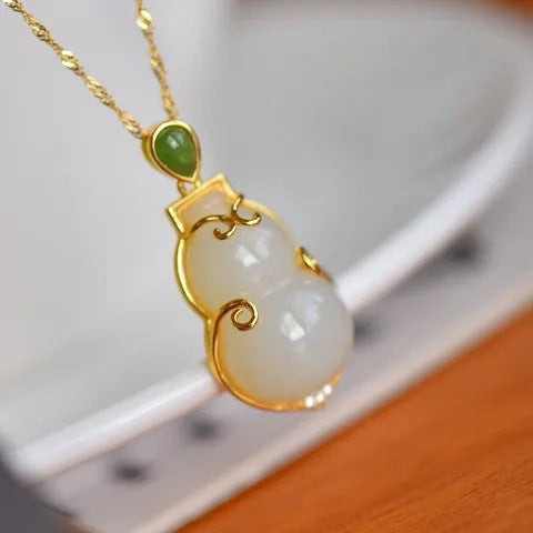 Elegant Silver Necklace for Every Occasion
