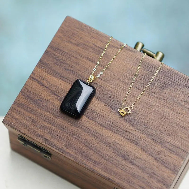 Stunning Silver Necklace for Daily Wear