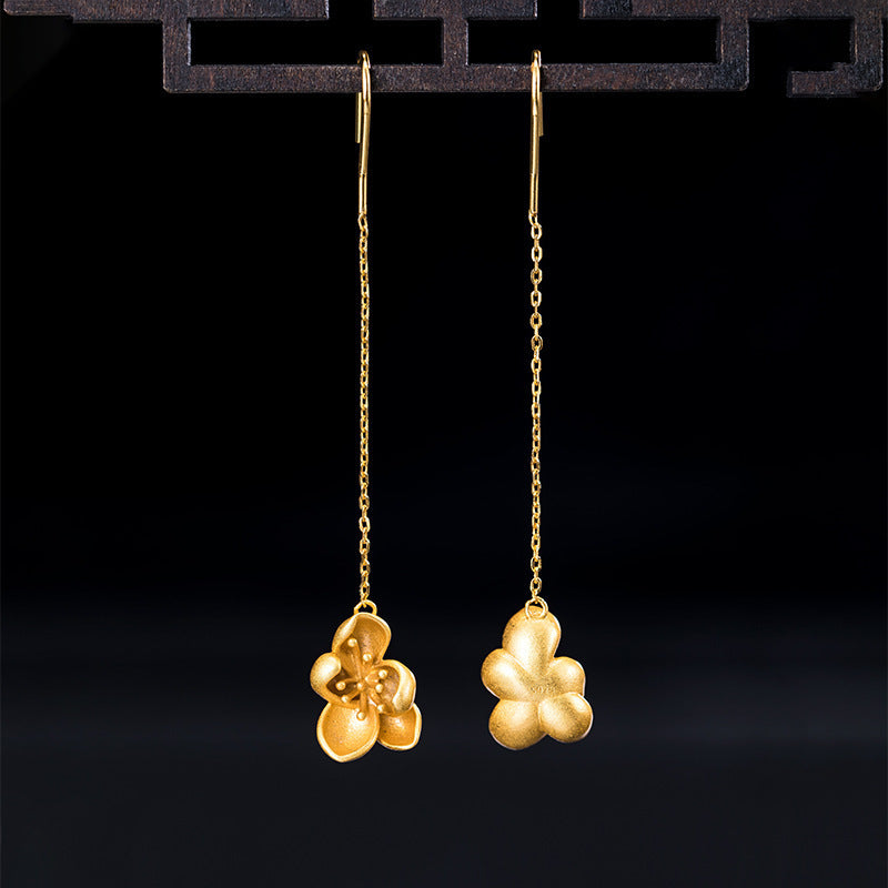 Beautiful Silver Earring with Unique Style