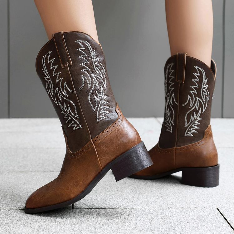 Graceful Orthopedic Boots for Modern Look