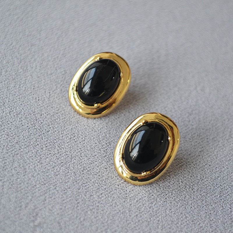 Stunning Gold Earring for Daily Wear
