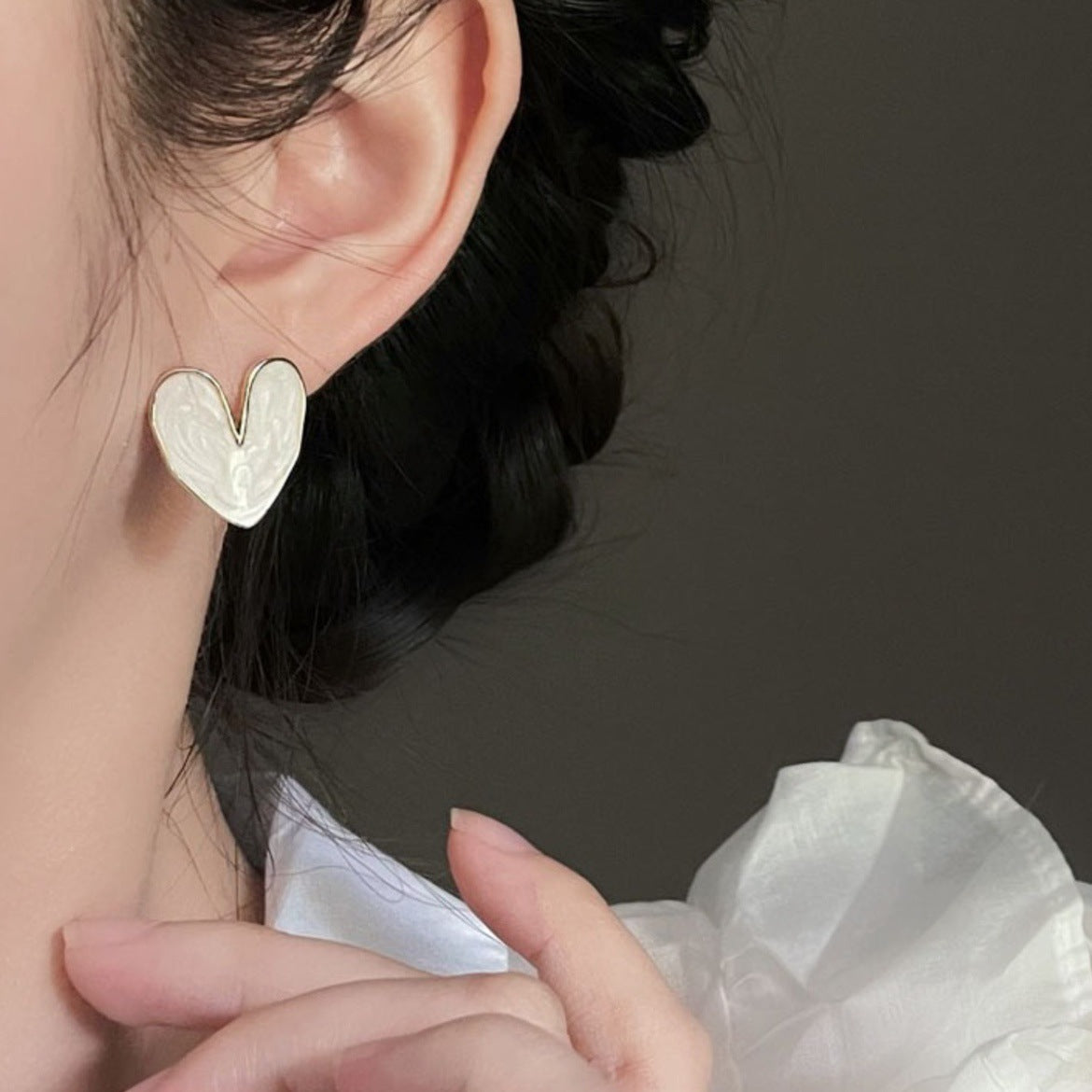 Romantic Earring for Special Moments