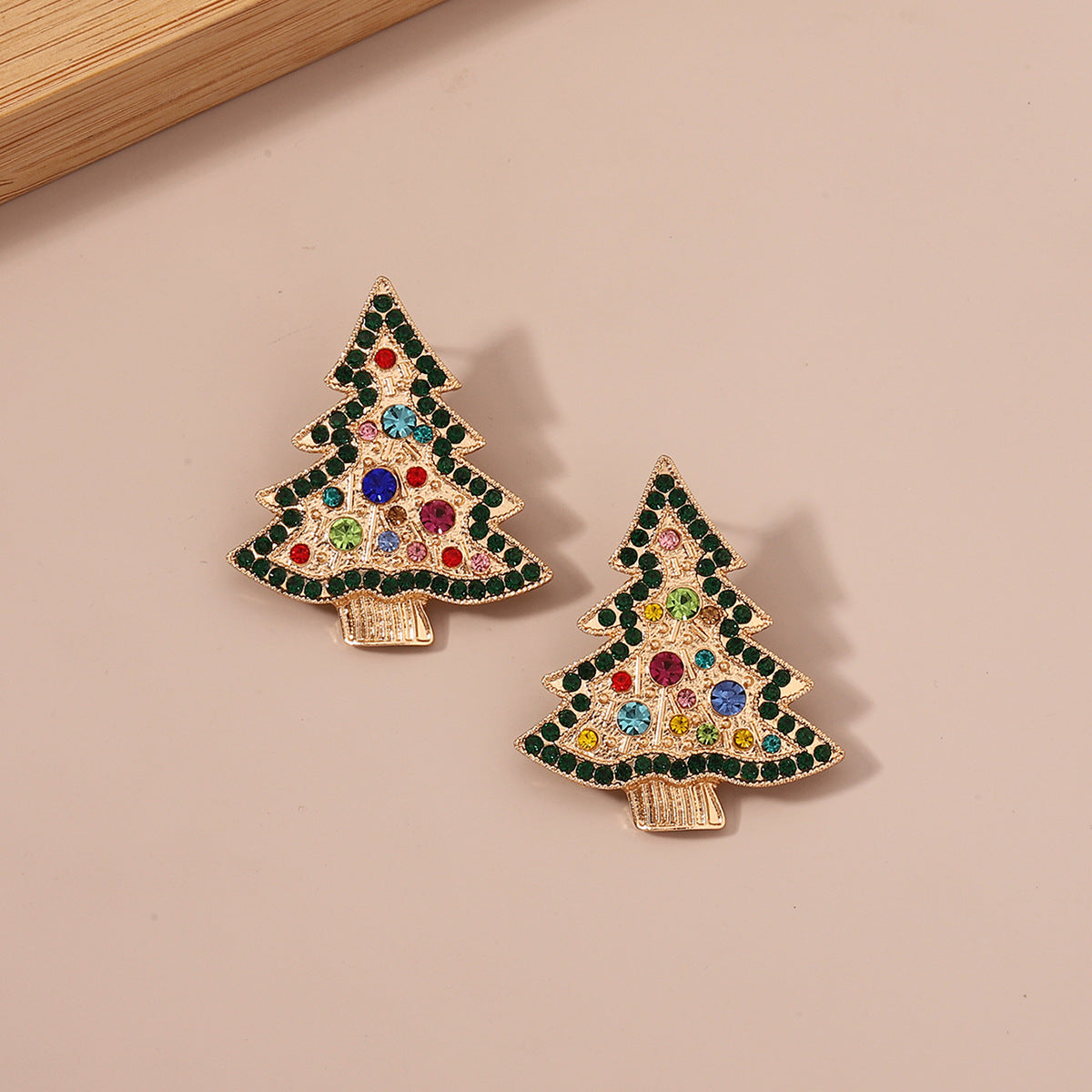 Charming Earring for Any Occasion