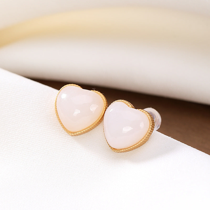 Beautiful Gold Earring with Unique Style