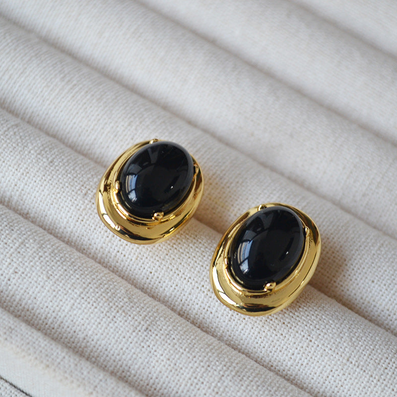 Stunning Gold Earring for Daily Wear