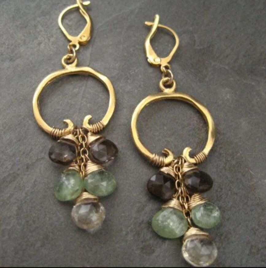 Beautiful Gold Earring with Unique Style