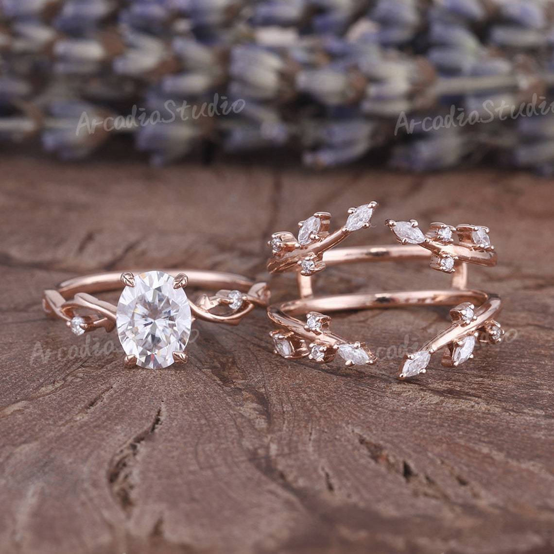 Classic Gold Ring with Timeless Appeal