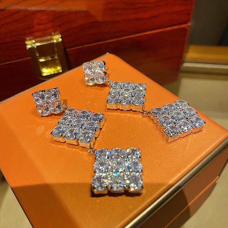Elegant Earring for Every Occasion