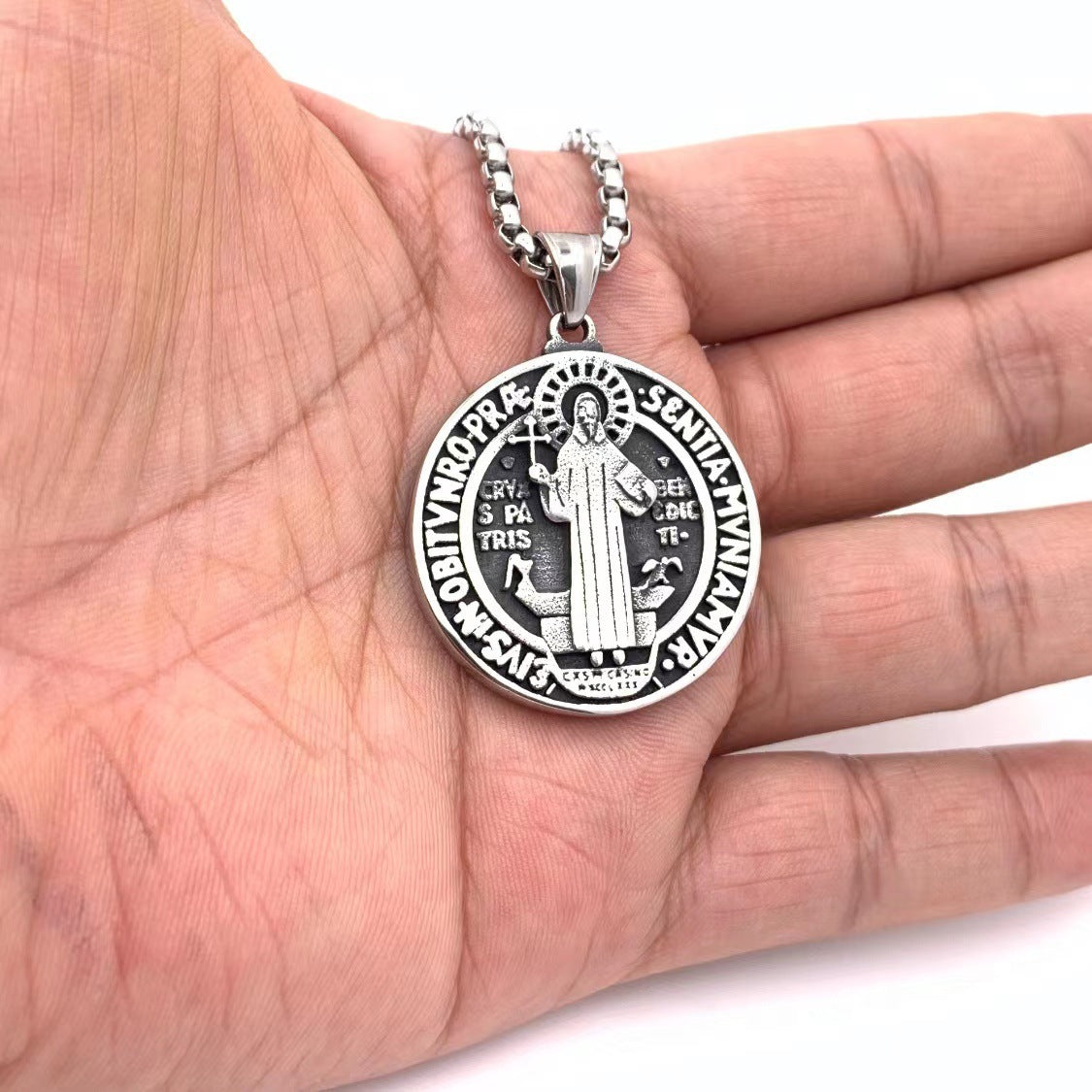 Charming Necklace for Any Occasion