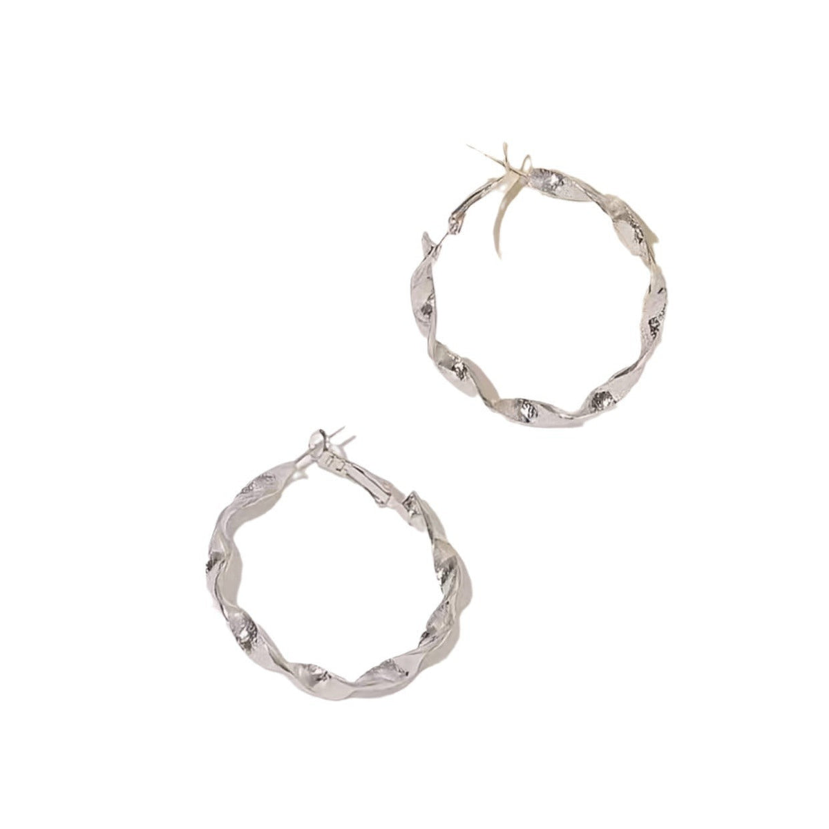 Romantic Gold Earring for Special Moments