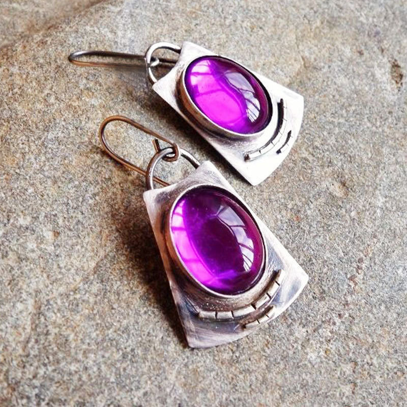 Romantic Silver Earring for Special Moments