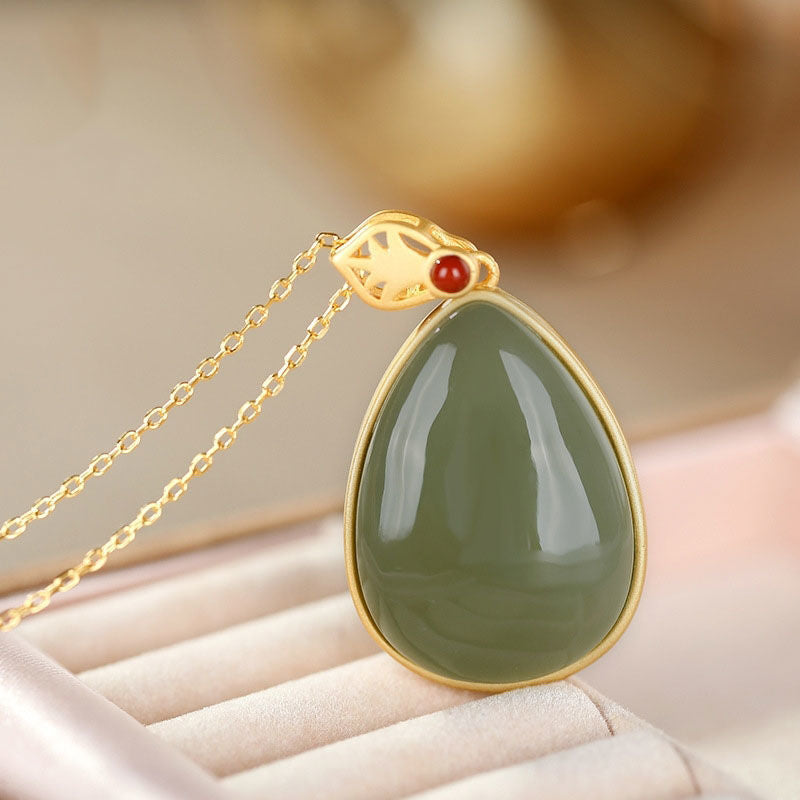 Stunning Gold Necklace for Daily Wear